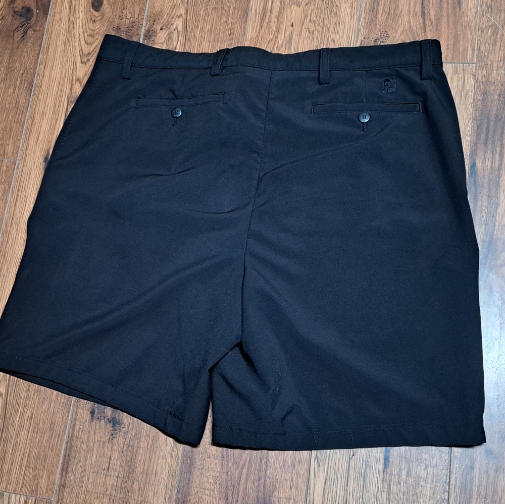 FootJoy Men's Black Golf Shorts Classic Fit 8" Inseam Size 38 Actual 39 - Picture 3 of 8